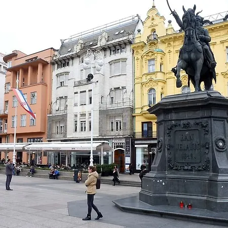 Main Square Zagabria